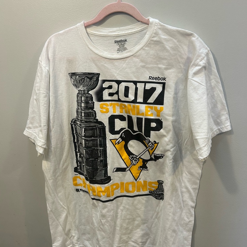 NHL Reebok Stanley Cup Champions T-Shirt 2017